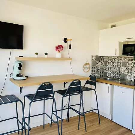 Cosy Bord De Avec Piscine Et Vue